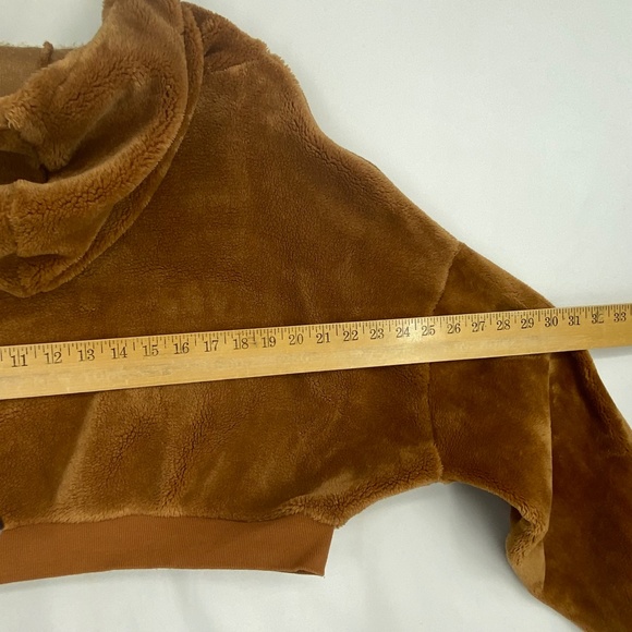 BDG Urban Outfitters Womens Medium Cropped Hoodie Tan Teddy Fleece 1/4 Zip LS - Picture 9 of 10